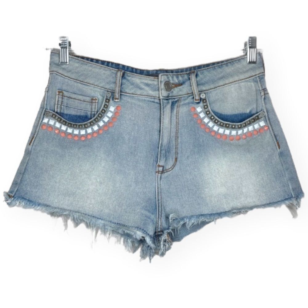Kendall & Kylie light wash frayed boho shorts with white and pink studs studded‎